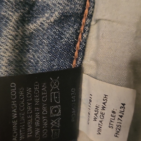 Fashion Nova Blue Flare & Wide Leg Jeans - Picture 9 of 9